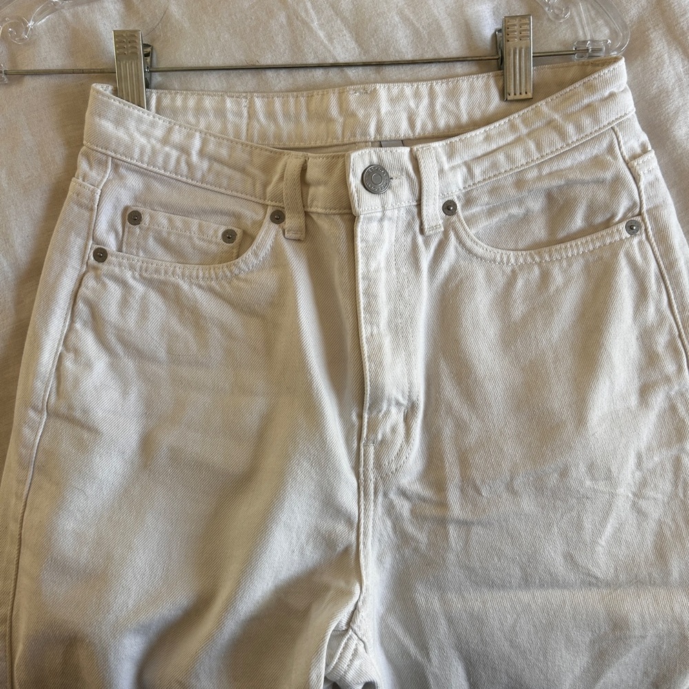 Weekday- White High-Waisted Jeans